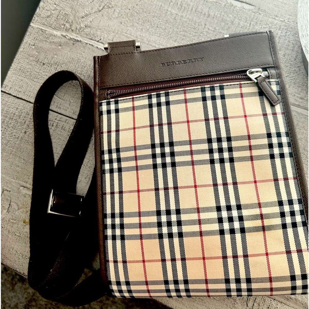 Authentic Burberry crossbody